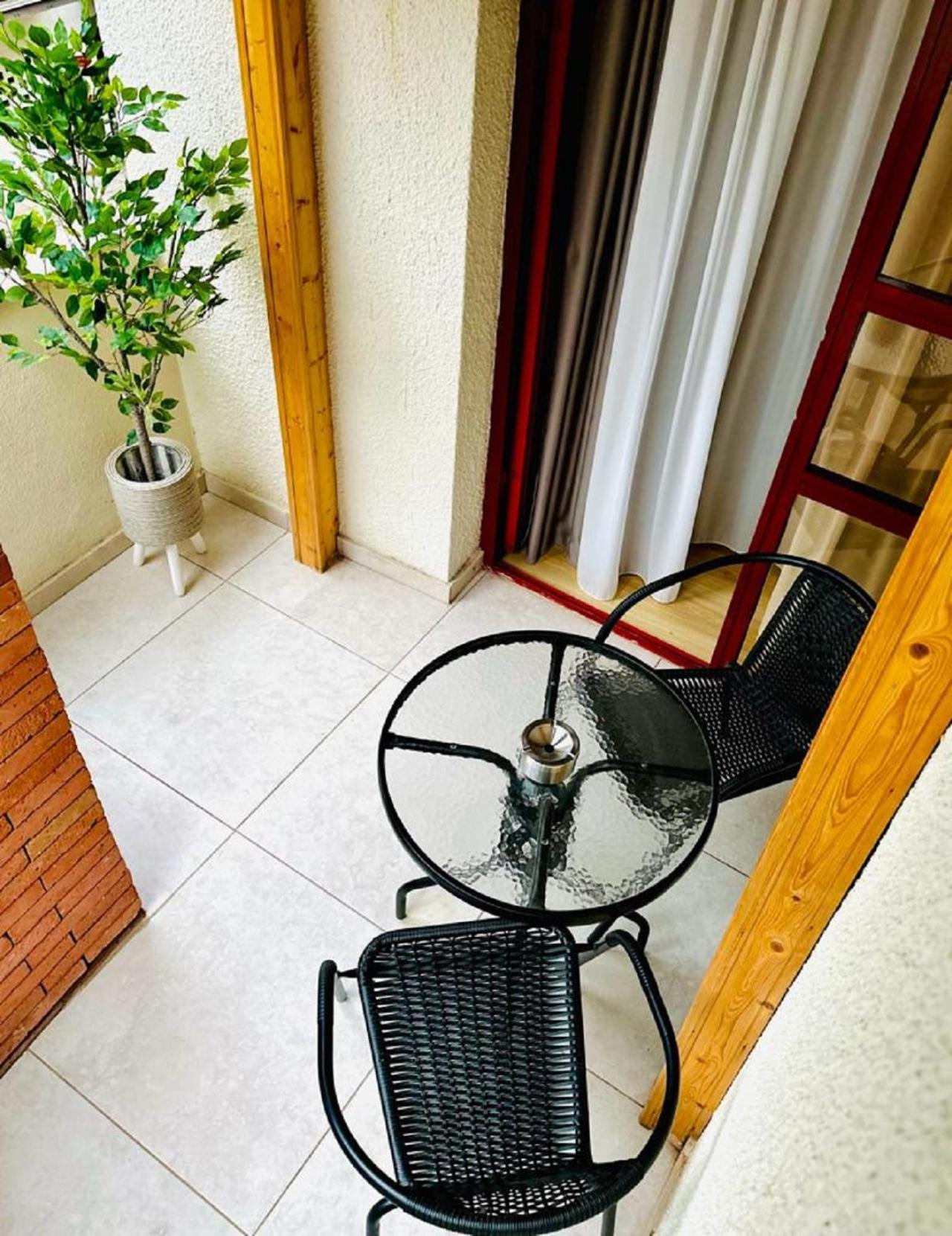 Hotel Well Inn تبليسي المظهر الخارجي الصورة