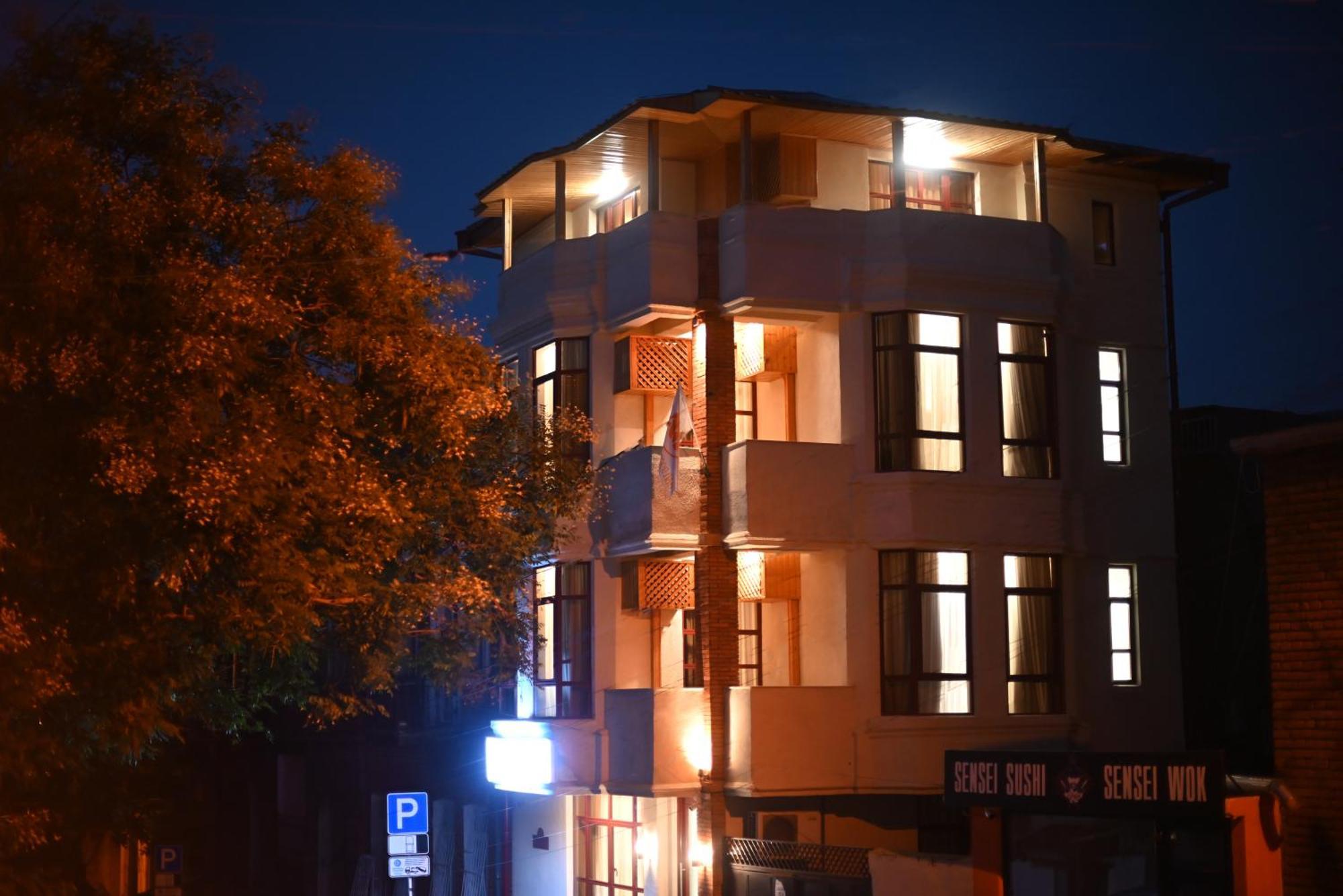Hotel Well Inn تبليسي المظهر الخارجي الصورة