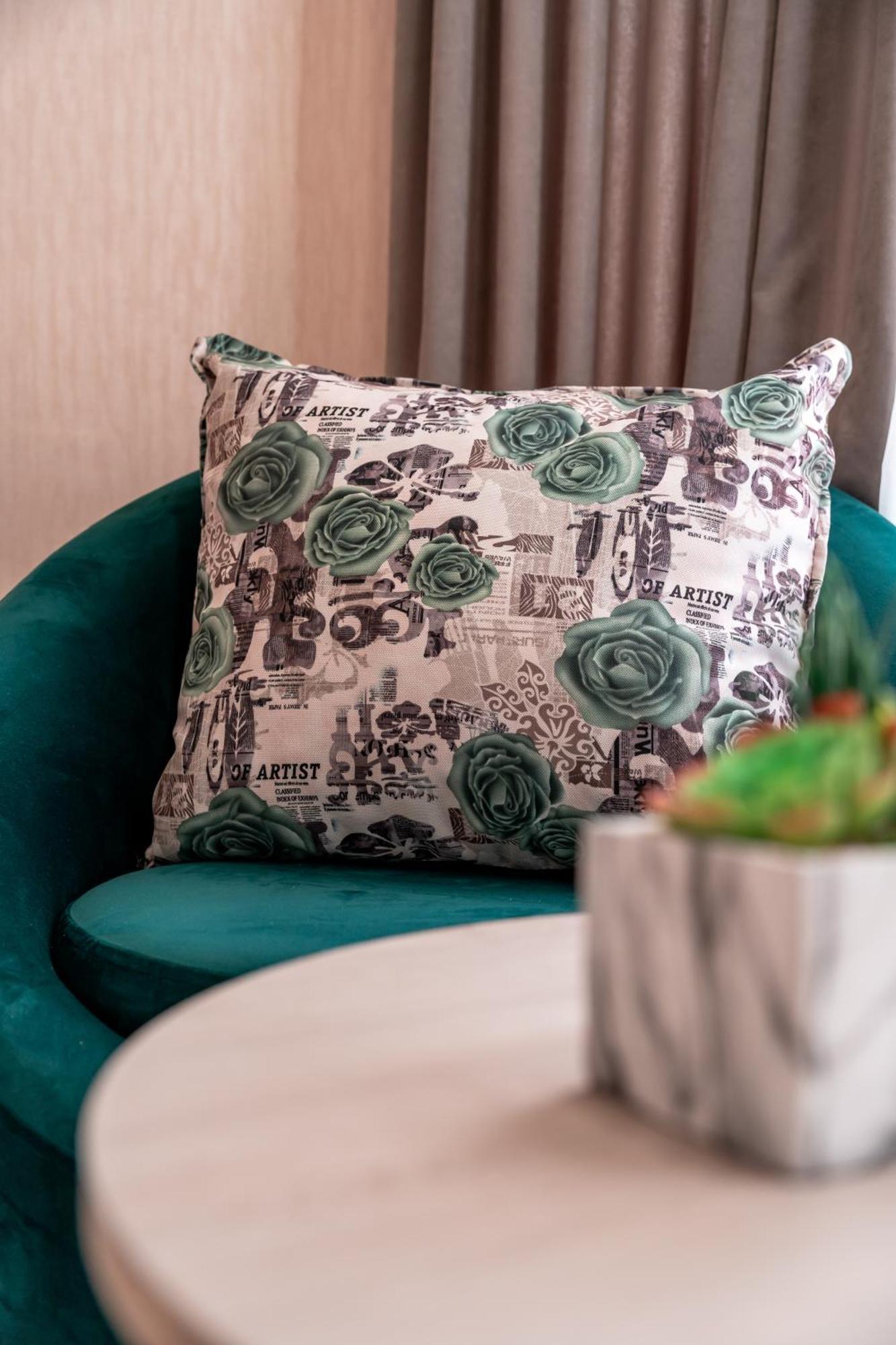 Hotel Well Inn تبليسي المظهر الخارجي الصورة